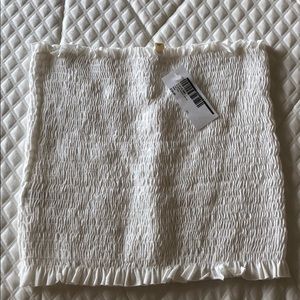 NWT WHITE CROP TOP